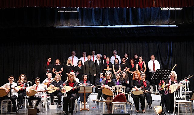 Gemlik’te 8 Mart’a özel bağlama konseri düzenlendi