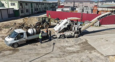 Gemlik’te yol ve altyapı yenileme çalışmaları sürüyor