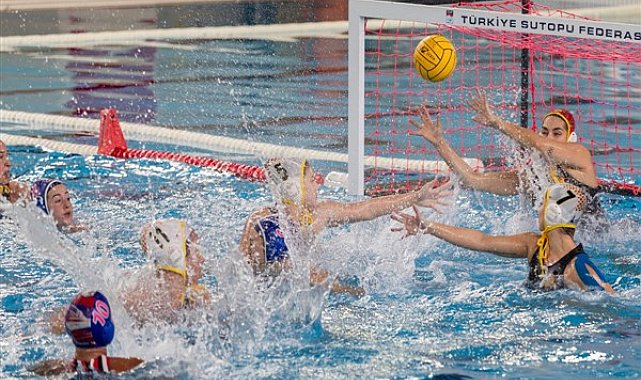 Göztepe Kadın Sutopu Takımı Avrupa zaferine imza attı