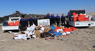 Haliliye Belediyesi’nden kaçak imalathaneye operasyon