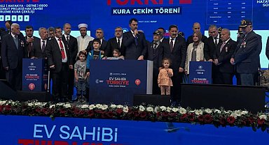 Hatay’da 13 bin 289 sosyal konut için kura çekimi yapıldı