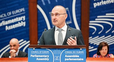 Hırvatistan Dışişleri Bakanı Radman, Avusturyalı mevkidaşı Meinl-Reisinger ile görüştü