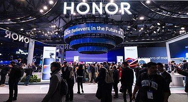 HONOR, MWC 2026 sahnesinde yapay zeka kapısını herkese açtı