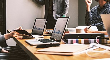 Hürmüz gerilimi ve petrol fiyatları Türkiye piyasalarını etkiliyor