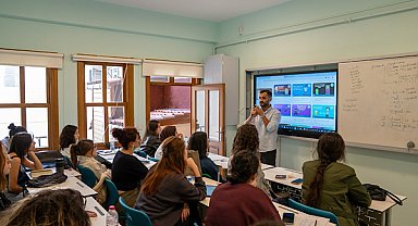 İBB Gençlik Ofisleri'nde 2026 yılının ilk eğitim dönemi başladı