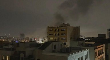 İran'ın başkenti Tahran'da patlamalar meydana geldi