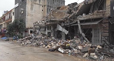 İsrail saldırıları, Nabatiye şehrinde pazar yerini tahrip etti