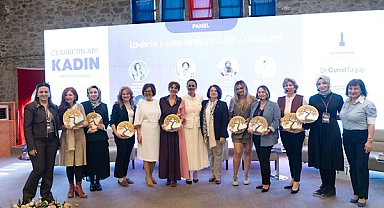 İzmir’de “Cesaretin Adı: Kadın Zirvesi” düzenlendi
