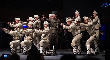 İzmir’de “Uyan Memet” dans ve müzikal anlatısı sahnelendi