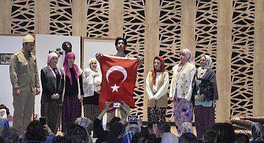 Karacabey’de “Çanakkale’de Kalan Nefes” tiyatro oyunu sahnelendi