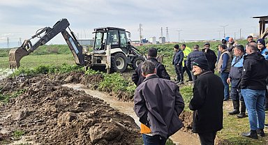 Karacabey’de yoğun yağışa karşı saha çalışmaları yürütüldü