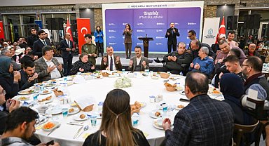 Kocaeli Valisi Aktaş ve Başkan Büyükakın, engelli vatandaşlarla iftarda buluştu