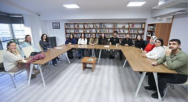 Konak Belediyesi’nde konuşma kulüpleri için kayıtlar sürüyor