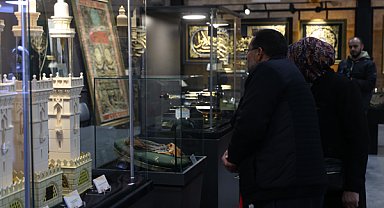 Konya'da “Mukaddes Emanetler” sergisi Konyalılarla buluştu