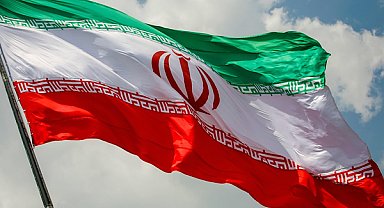 Larijani: Saldırıya karşı yanıt hakkımızı kullanmaya devam edeceğiz