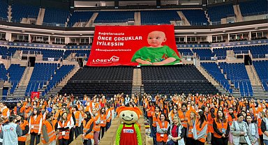 LÖSEV’den İstanbul’da koli koli mutluluk