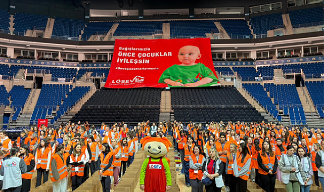 LÖSEV’den İstanbul’da koli koli mutluluk