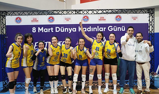 Maltepe’de 8 Mart’a özel voleybol turnuvası düzenlendi