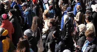 Manhattan’da ABD’nin Orta Doğu’daki askeri eylemlerine karşı protesto düzenlendi