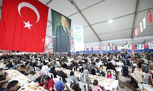 Manisa’da vatandaşlar aynı sofrada buluştu