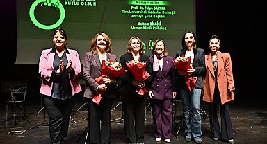 Muratpaşa'da 8 Mart Dünya Kadınlar Günü kutlandı