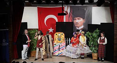 “Müzisyenler Çetesi” Aydın ilçelerinde çocuklarla buluşuyor