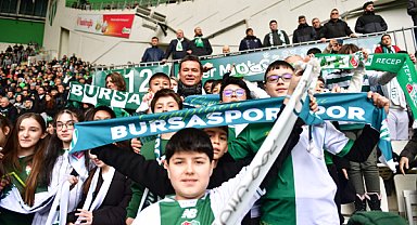 Osmangazi Belediyesi, çocukları Bursaspor maçına götürdü
