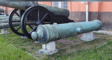 Osmanlı'dan Avrupa devletlerine ''antika top'' hediyesi