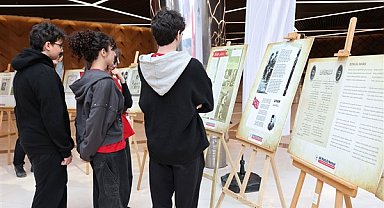 Pamukkale’de Mehmet Akif Ersoy sergisiyle İstiklal Marşı anıldı