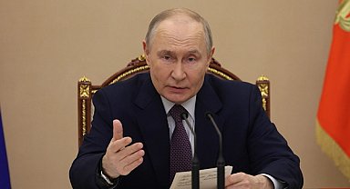 Putin: Sadece petrol değil, sanayi malları üretimi de zarar görüyor