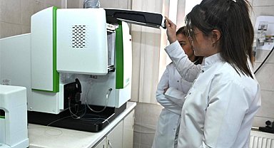 Salihli'de Yaprak, Toprak ve Su Analiz Laboratuvarı açıldı