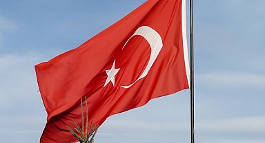 Siyasilerden Katar'da şehit düşen personel için taziye mesajı