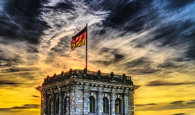 Steinmeier: İran’a yönelik saldırılar uluslararası hukuku ihlal ediyor