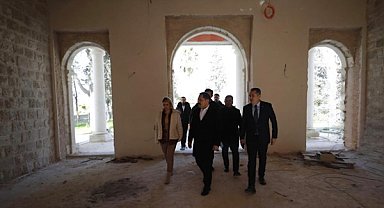 Tarihi Konak yerinde incelendi
