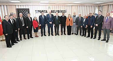 Türkiye Muhtarlar Konfederasyonu’ndan Isparta Belediyesi ziyareti