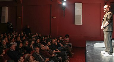 “Unutmak” oyunu Eskişehir’de prömiyer yaptı