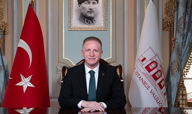 Vali Gül, İstanbul'da bir lisedeki olayda yaralanan öğrenciyi hastanede ziyaret etti