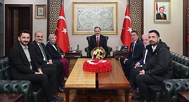 Vali Kızılkaya: Eczacılar sağlık hizmetlerinin vazgeçilmez halkasıdır