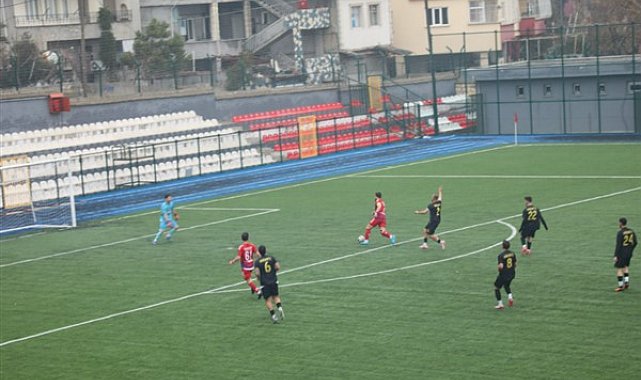 Viranşehir Belediyespor, deplasmanda 12 Şubat İdman Yurdu’nu 4-2 mağlup etti