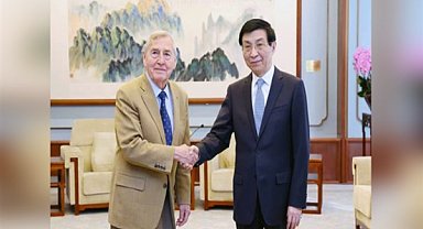 Wang Huning, Harvard Üniversitesi’nden Prof. Allison ile görüştü