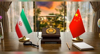 Wang Yi, İranlı mevkidaşıyla telefonda görüştü