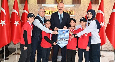 Zeynelbey İzcilik Spor Kulübü, Batman Valiliği’ni ziyaret etti