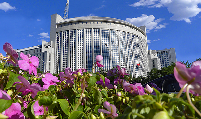 Abu Dabi Veliaht Prensi Al Nahyan Çin’i ziyaret edecek