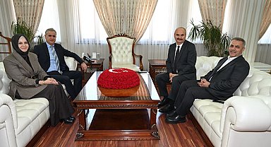 AK Parti Genel Başkan Yardımcısı Yalçın, Vali Canalp’i ziyaret etti