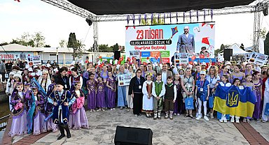 Antalya’da Uluslararası Çocuk ve Uçurtma Festivali düzenlendi