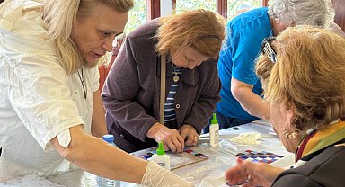 Atık camlar mozaik sanatına dönüştü