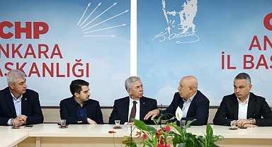 Başkan Yavaş, CHP Ankara İl Başkanlığı’nı ziyaret etti