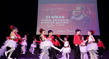 Beylikdüzü’nde 23 Nisan kutlamaları çocukların gösterileriyle başladı