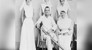 Binilemez denen atı ''savaş kahramanı'' yaptı