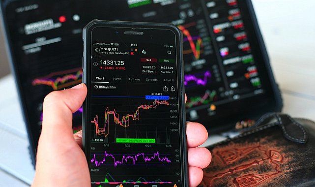 BIST 30 yükseldi, bankalarda satış baskısı görüldü